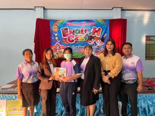 5. มอบหนังสือให้กับเด็กนักเรียนโรงเรียนบ้านเกาะพิมูล